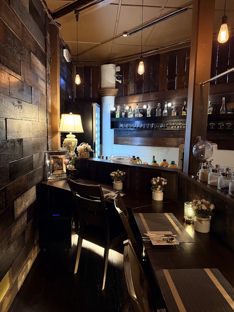 Ming Baba Nyonya Dining and Bar 明爸爸娘惹小馆 — Environment, George Town, Pulau Pinang