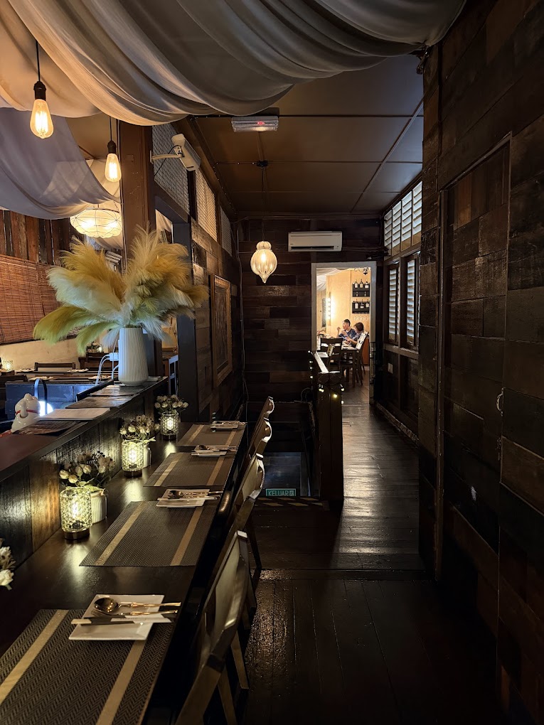 Ming Baba Nyonya Dining and Bar 明爸爸娘惹小馆 — Environment, George Town, Pulau Pinang