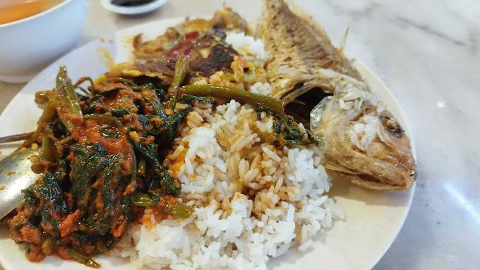 Millenium Food Centre — Food, Jelutong, Pulau Pinang