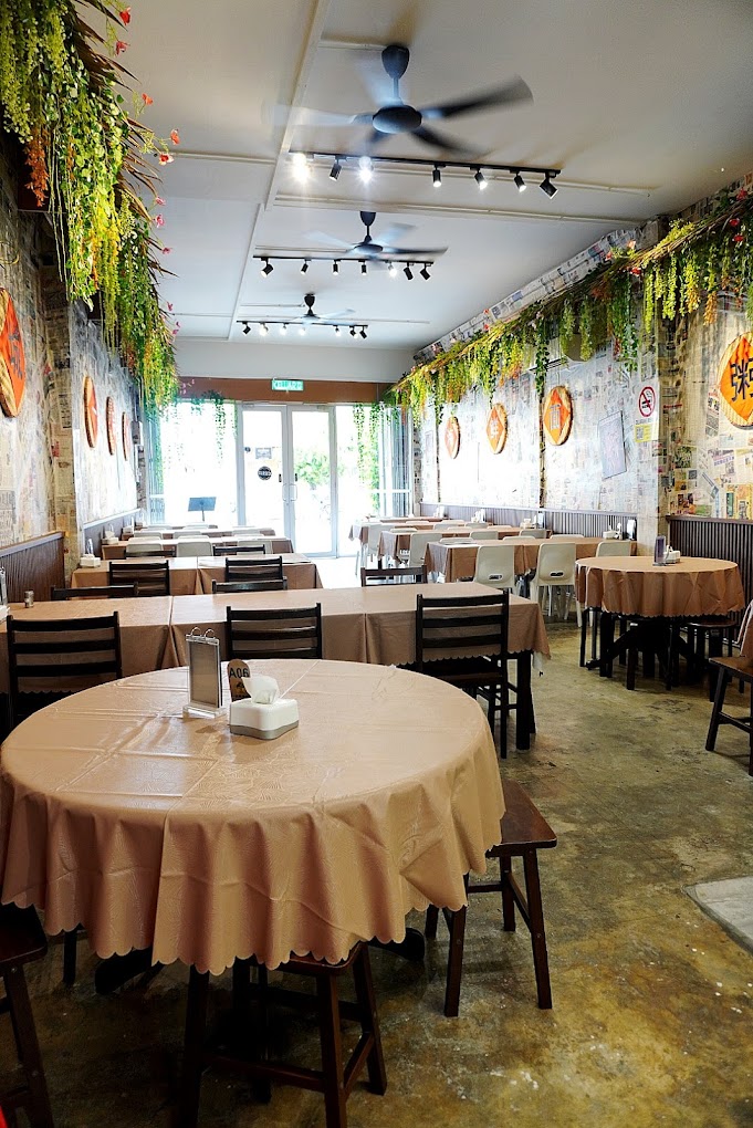 一品鲜海鲜面粥馆 Yipin Fresh Noodle House — Environment, George Town, Pulau Pinang