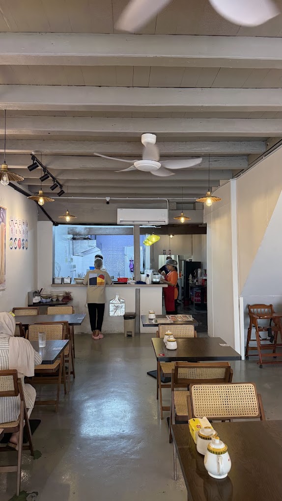 MEET AND EAT LANZHOU RAMEN muslim friendly — Environment, George Town, Pulau Pinang