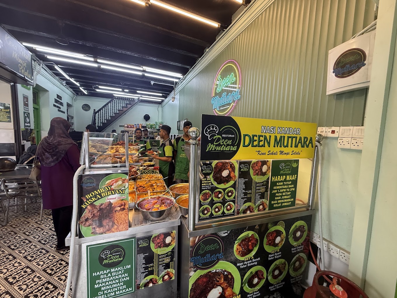 Nasi Kandar Deen Mutiara — Environment, George Town, Pulau Pinang