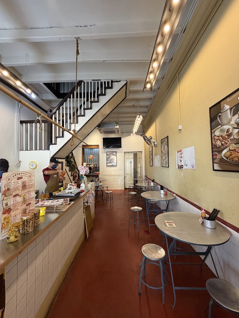 Khim Kuih Kopitiam (Hutton Lane Branch) — Environment, George Town, Pulau Pinang