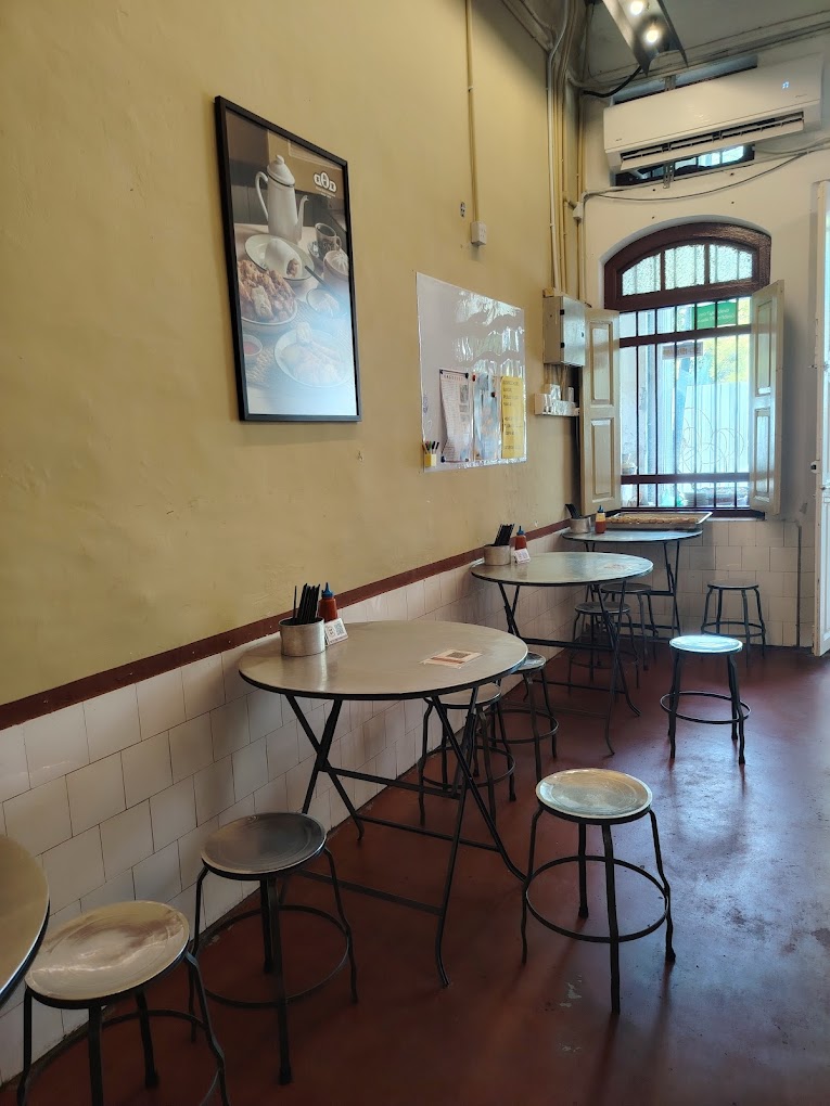 Khim Kuih Kopitiam (Hutton Lane Branch) — Environment, George Town, Pulau Pinang