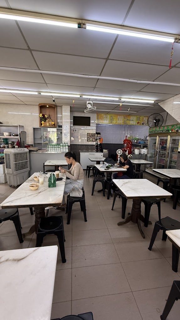 Granny Q Lemak Laksa — Environment, George Town, Pulau Pinang