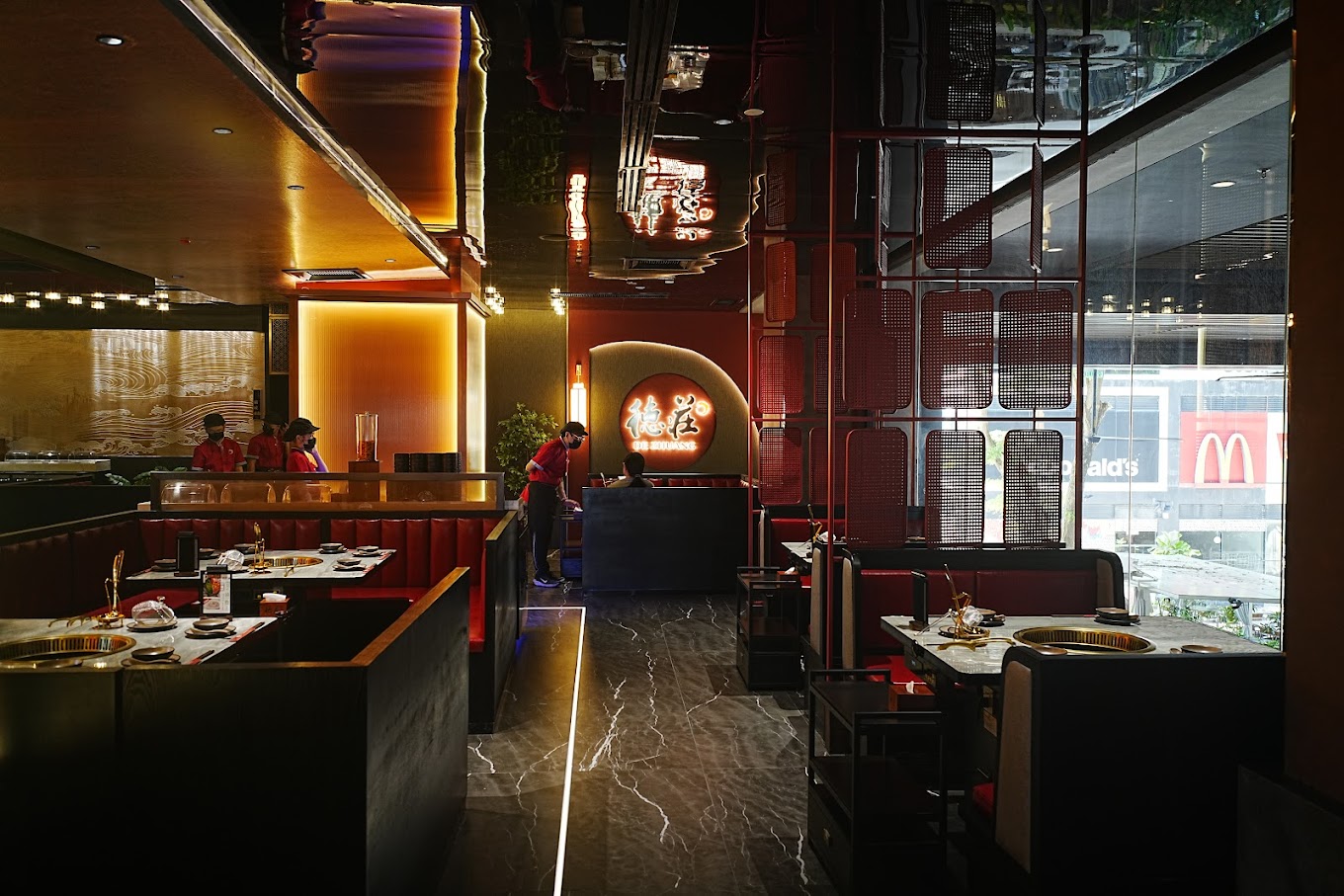 德庄火锅 De Zhuang Hotpot Gurney — Environment, George Town, Pulau Pinang