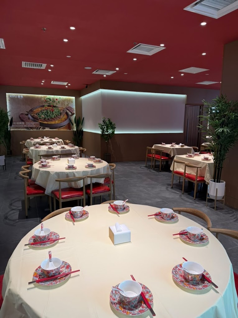 香杉木桶鱼 Gurney Plaza Xiangshan Fish Steamboat — Environment, George Town, Pulau Pinang