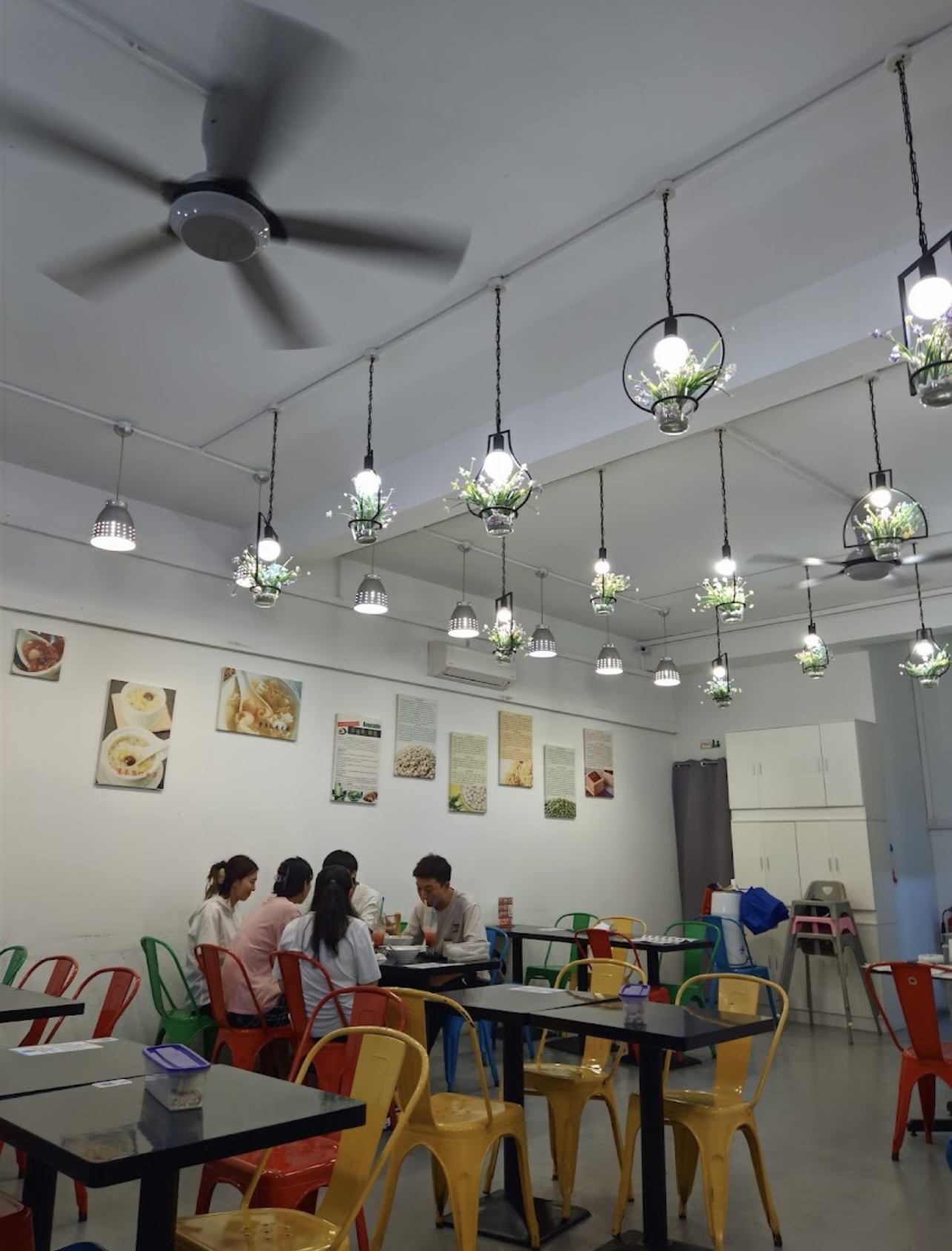 Tong Sui Xiao Po 糖水小铺 — Environment, Gelugor, Pulau Pinang