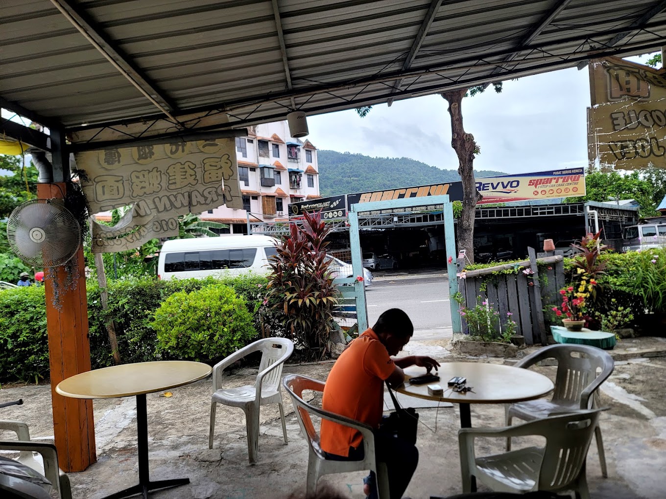 Santai AMO Prawn Mee — Environment, George Town, Pulau Pinang