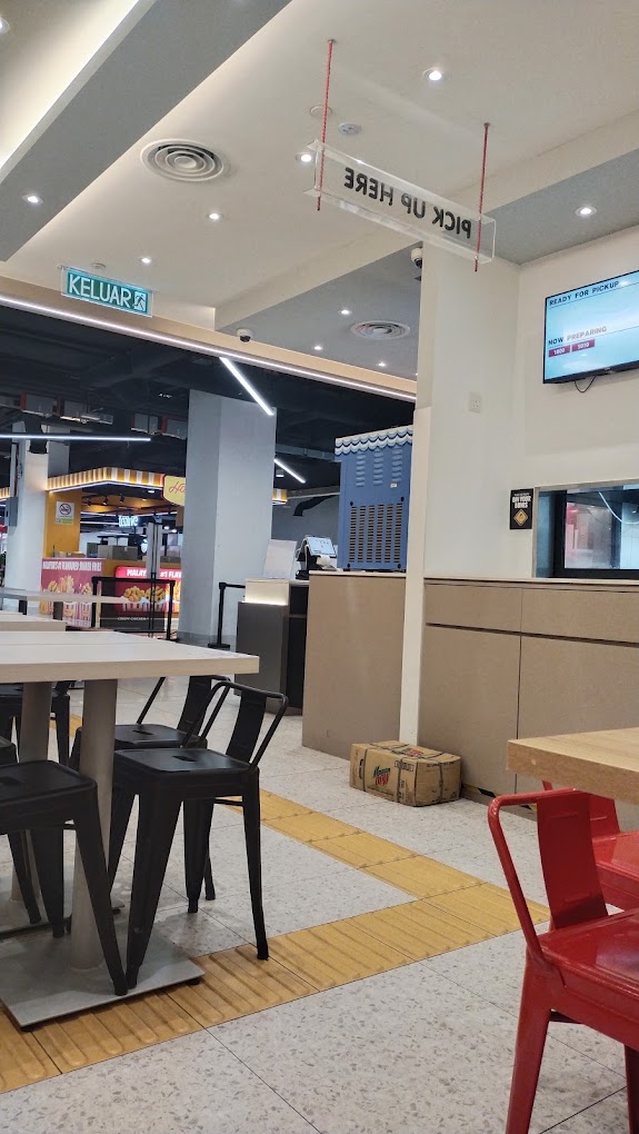 4Fingers Crispy Chicken @ Sunshine Central Penang — Environment, Pulau Pinang