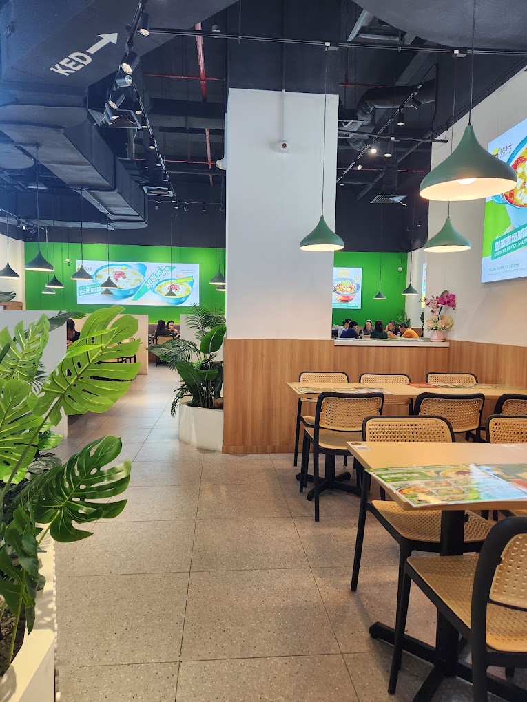 酸小七酸汤鱼Sour Little 7 (Penang - Sunshine Central) — Environment, Ayer Itam, Pulau Pinang