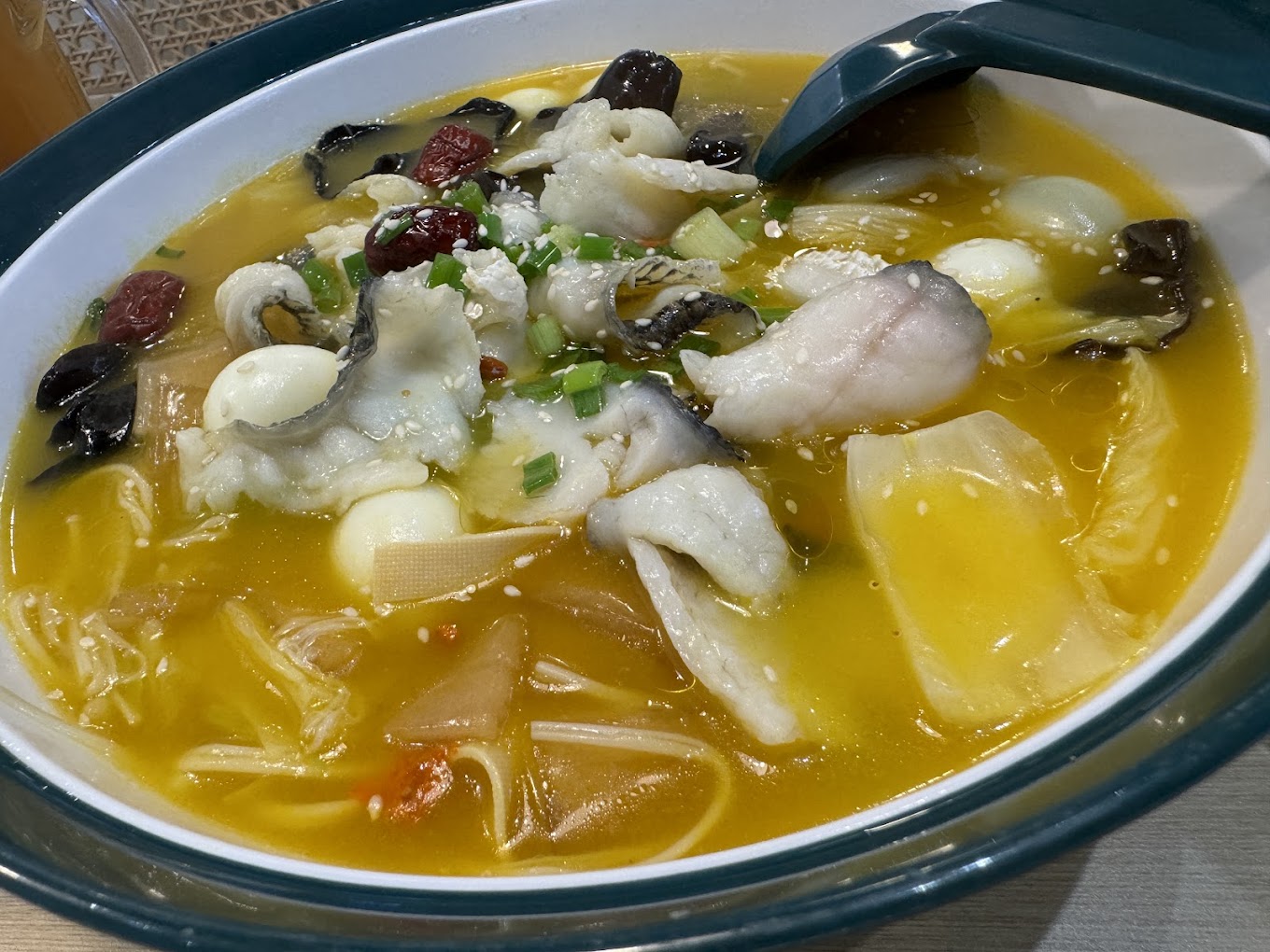酸小七酸汤鱼Sour Little 7 (Penang - Sunshine Central) — Food, Ayer Itam, Pulau Pinang