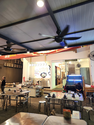 Chao Liu Xian Hotpot 潮六鲜鸡煲牛肉火锅 (Icon City) — Environment, Bukit Mertajam, Pulau Pinang