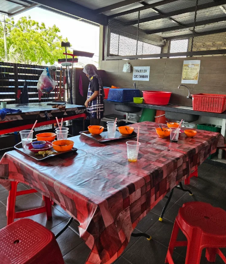 Laksa Juru Aunty Ruby — Environment, Bukit Mertajam, Pulau Pinang