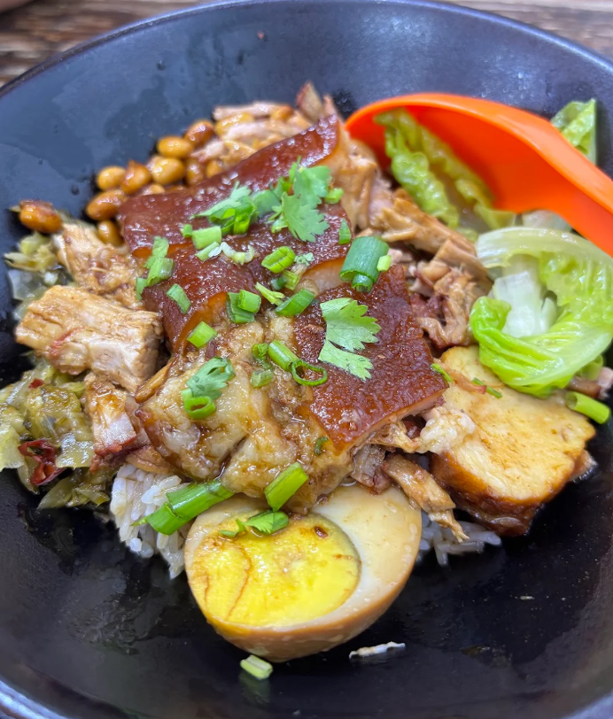 Guang Fu 广府隆江猪脚饭 — Food, Bukit Mertajam, Pulau Pinang