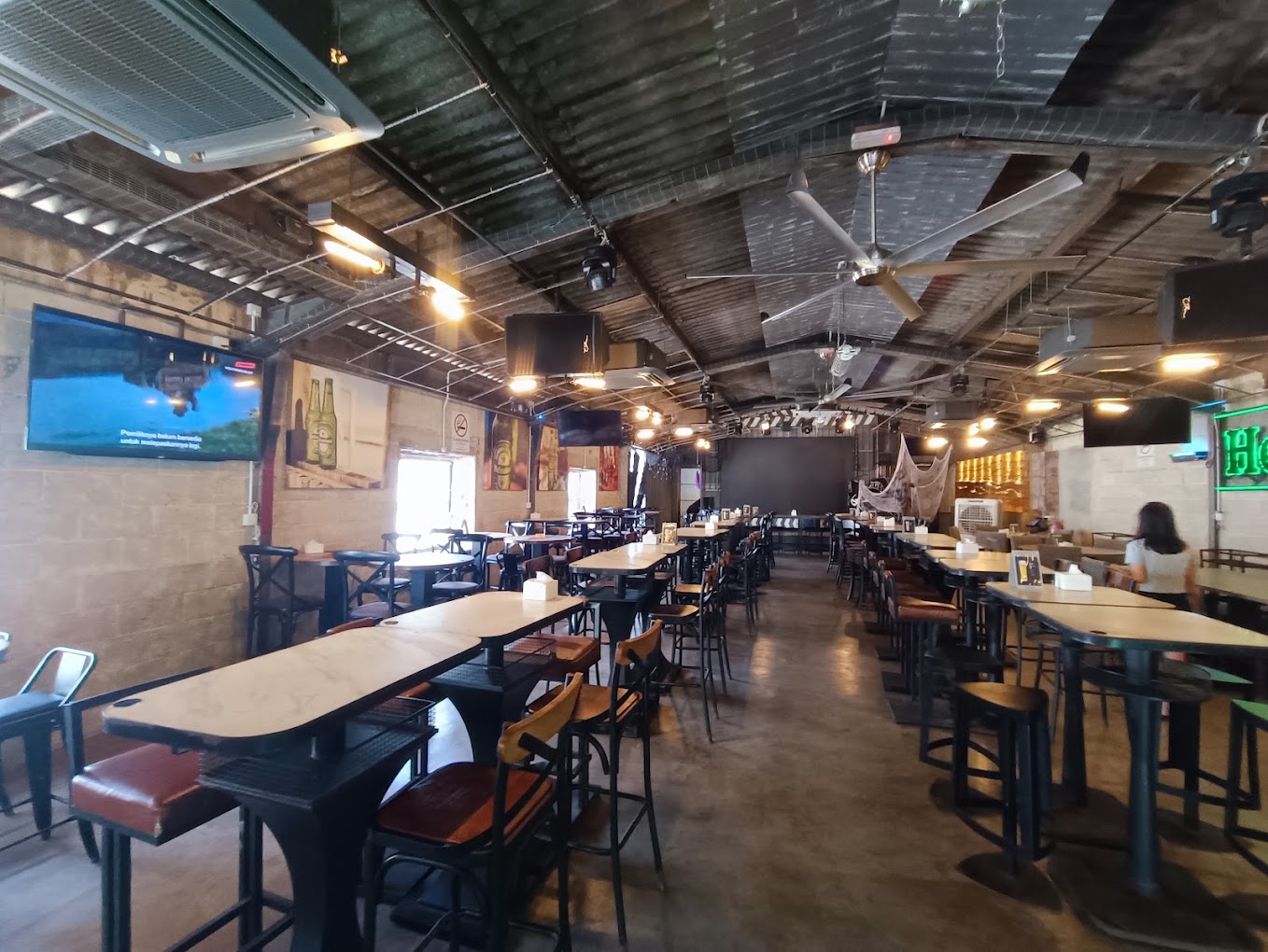 Warehouse Kitchen & Bar — Environment, Butterworth, Pulau Pinang