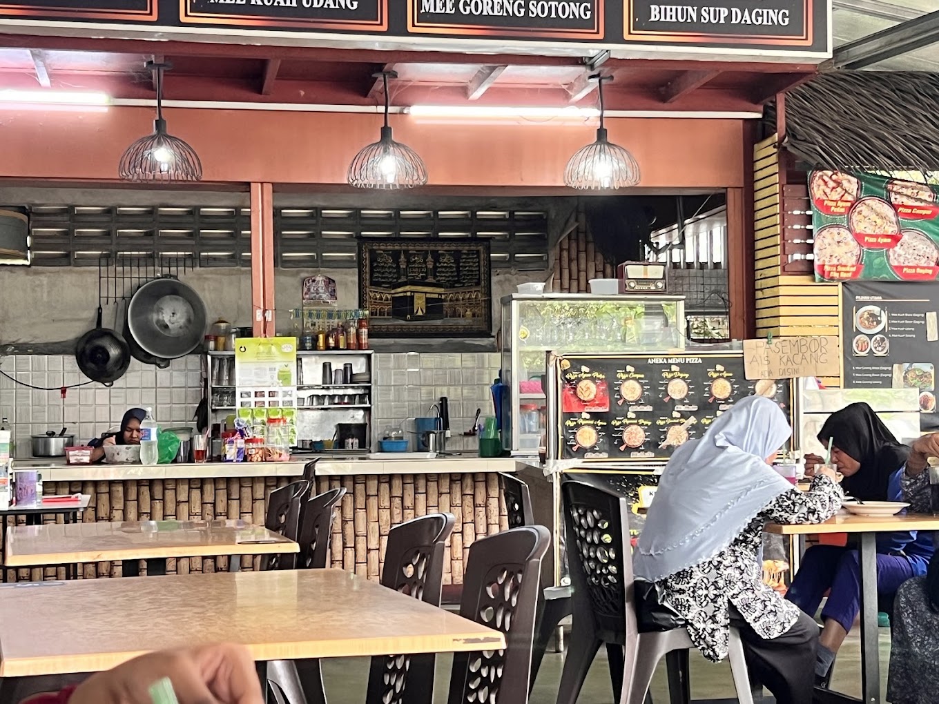 Mee Kuah Pak Sharif — Environment, Bukit Mertajam, Pulau Pinang