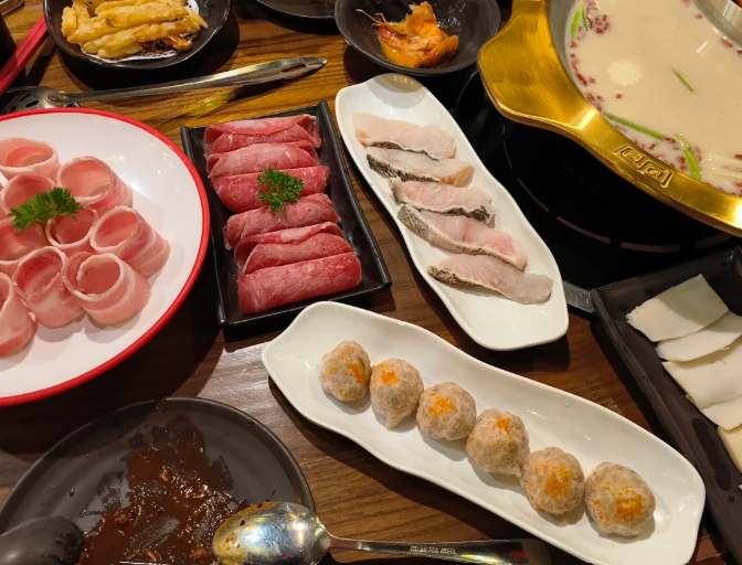 Hong La Jiao Steamboat 紅辣椒火鍋 — Food, Bukit Mertajam, Pulau Pinang