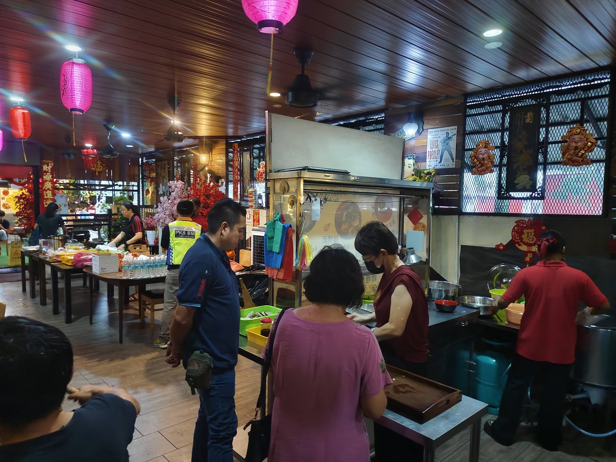 Shuang Hong F&B Restaurant 双丰老街食坊 — Environment, Bukit Mertajam, Pulau Pinang