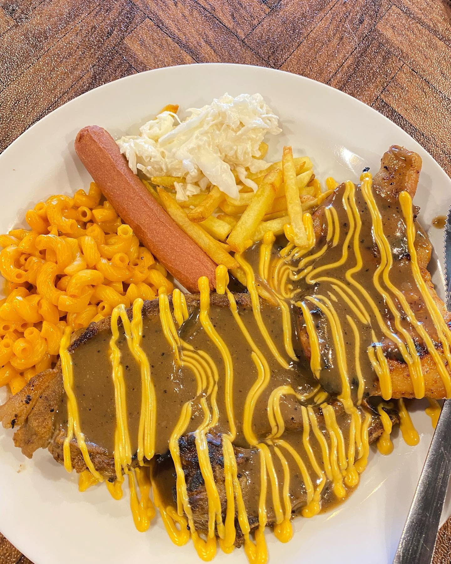 Burger Cheszyy Viral Apit MUU Yogaa — Food, Bukit Mertajam, Pulau Pinang