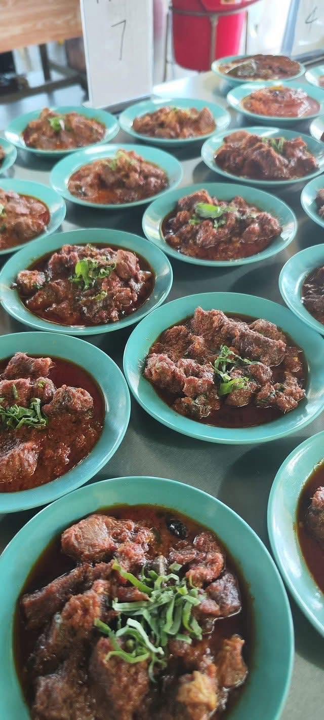 Restoran pak man kari kepala ikan — Food, Kepala Batas, Pulau Pinang