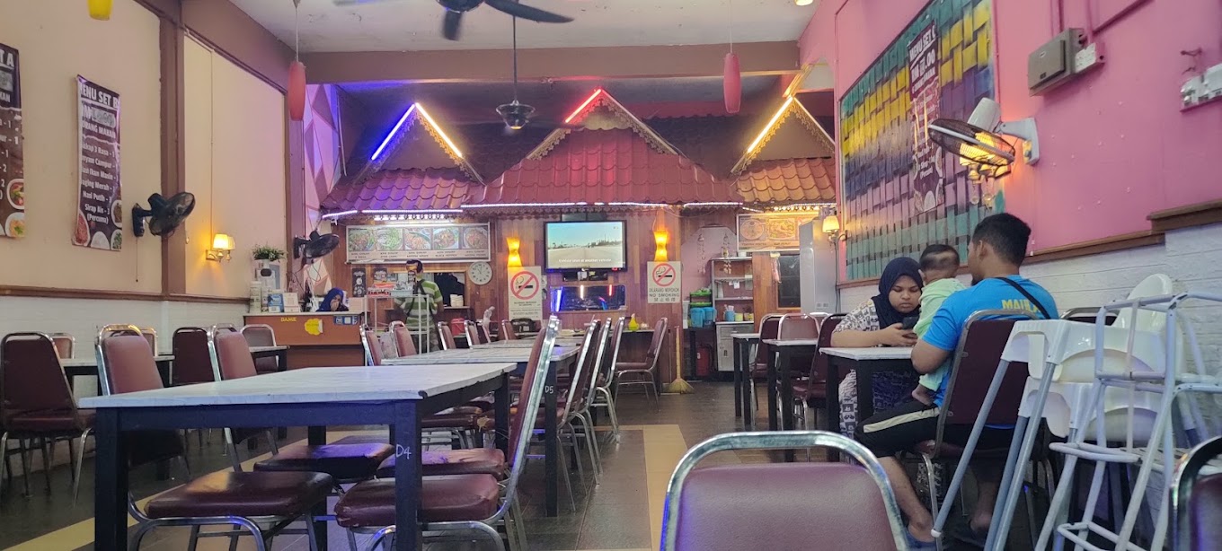Tomyam Kelapa Damie — Environment, Kepala Batas, Pulau Pinang