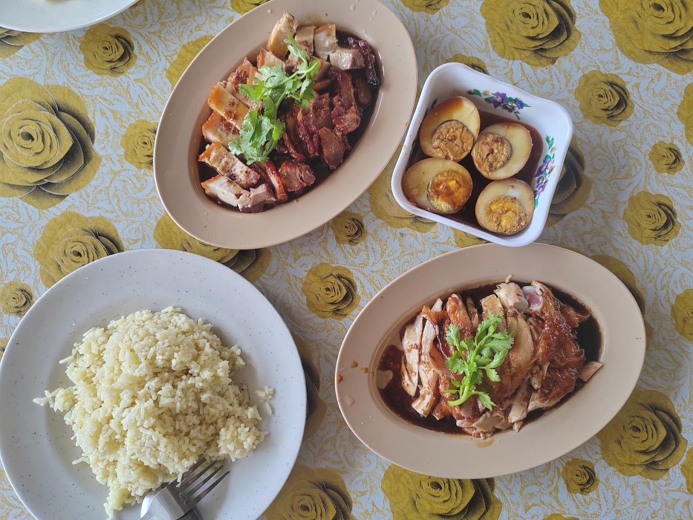 Thai Ka Seafood Restaurant @ Penang Kepala Batas 大家海鲜饮食中心 (早市烧腊鸡饭/晚市海鲜煮炒)