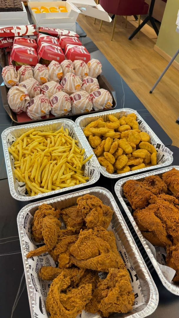 Hafiz Crispy Fried Chicken Bertam — Food, Kepala Batas, Pulau Pinang