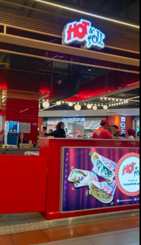HOT & ROLL @ SUNWAY CARNIVAL MALL — Environment, Seberang Jaya, Pulau Pinang