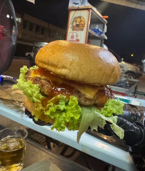 Er Shi Xiong Burger ( 二师兄猪肉汉堡） — Food, Butterworth, Pulau Pinang