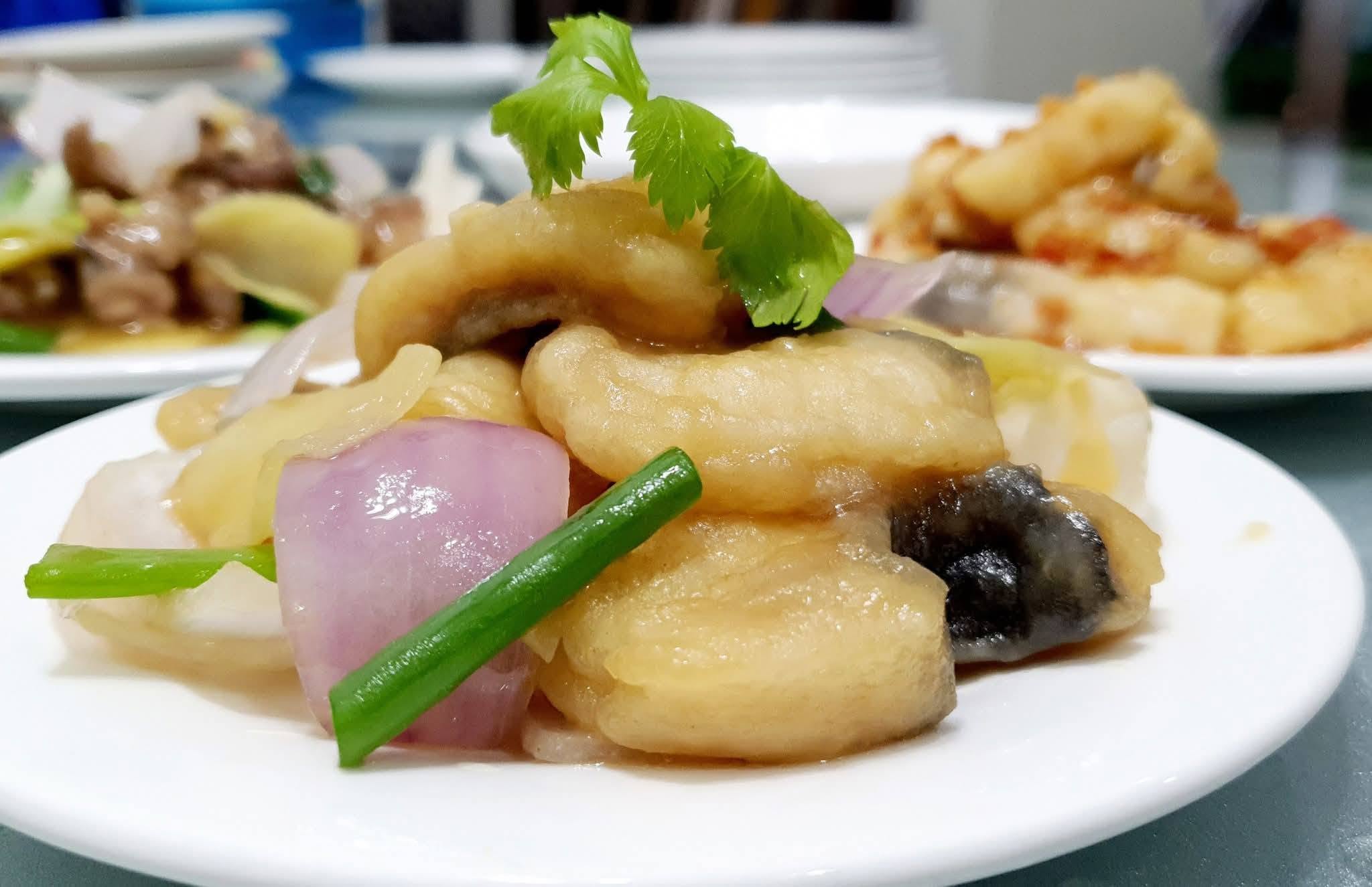 Lee Kitchen • 中餐厅 • Raja Uda — Food, Butterworth, Pulau Pinang
