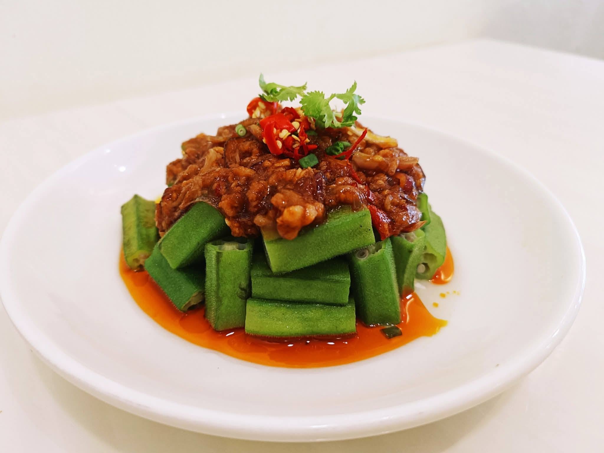Lee Kitchen • 中餐厅 • Raja Uda — Food, Butterworth, Pulau Pinang