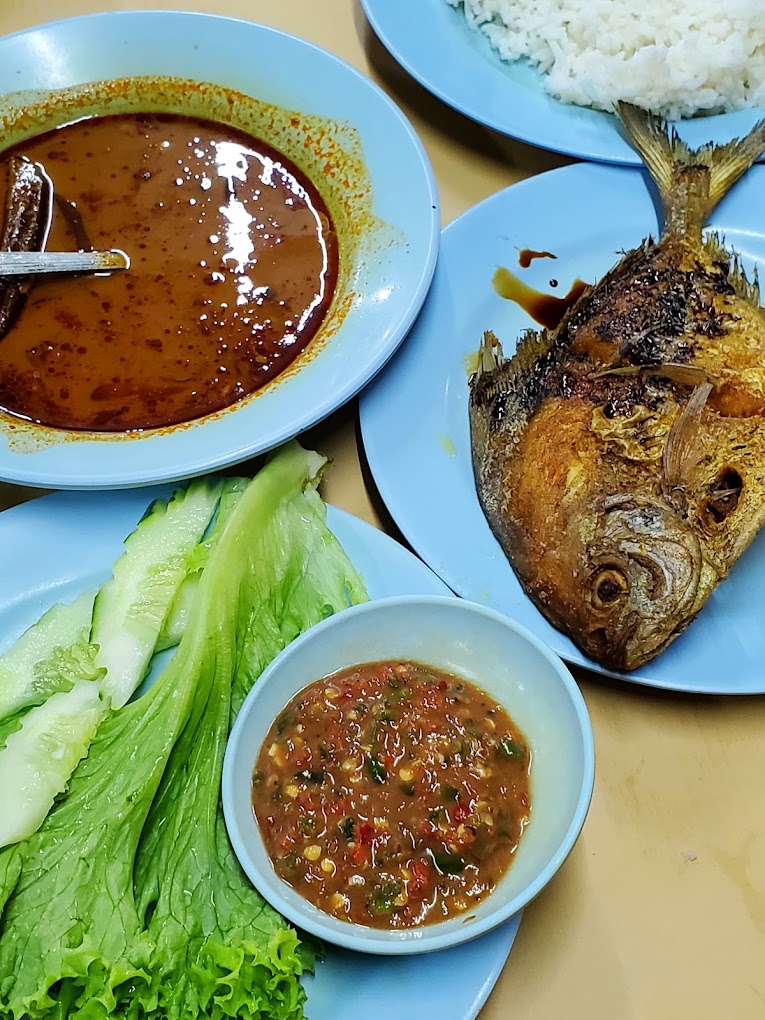 Wan Zai Bawal Goreng — Food, Permatang Pauh, Pulau Pinang