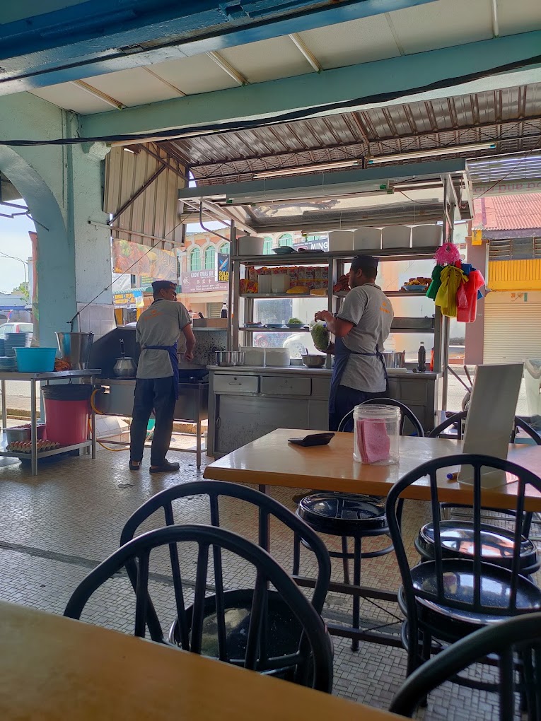 Restoran Mee Sotong Kepala Batas — Environment, Kepala Batas, Pulau Pinang