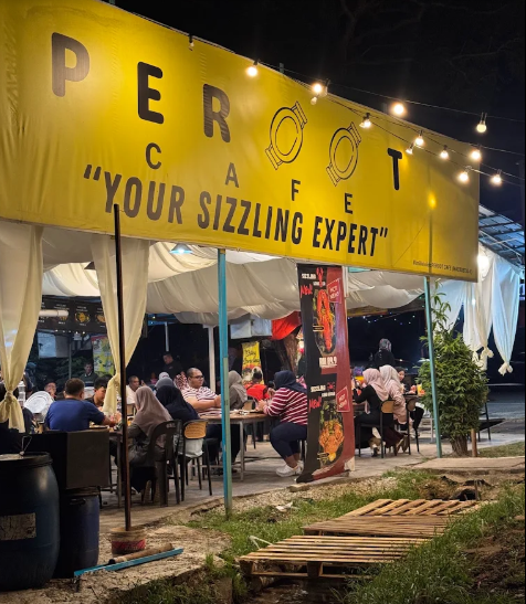 PEROOT CAFE