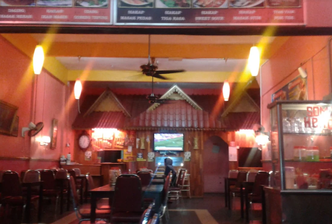 ALEESYAA STATION RESTAURANT — Environment, Kepala Batas, Pulau Pinang