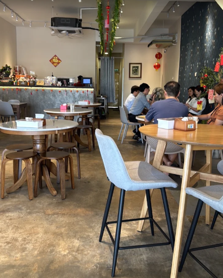 Wu Ji Restaurant/ 伍季砂锅黄焖鸡 — Environment, Butterworth, Pulau Pinang