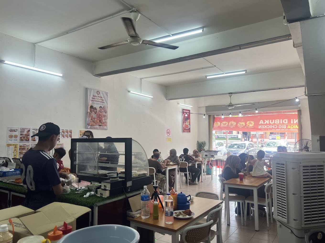 MOMIQA BIG CHCIKEN KEPALA BATAS PENANG — Environment, Kepala Batas, Pulau Pinang
