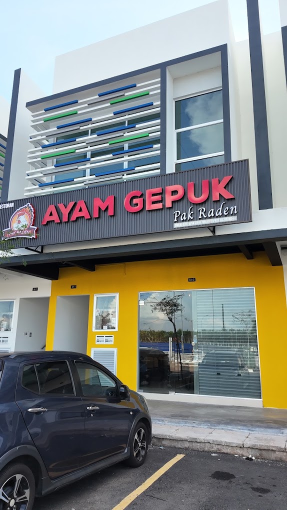 Ayam Gepuk Pak Raden Bertam Avenue — Environment, Kepala Batas, Pulau Pinang