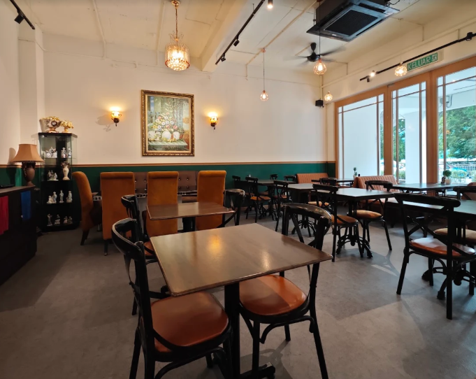 21 Fusion Cuisine & Bakery Cafe — Environment, Bayan Lepas, Pulau Pinang