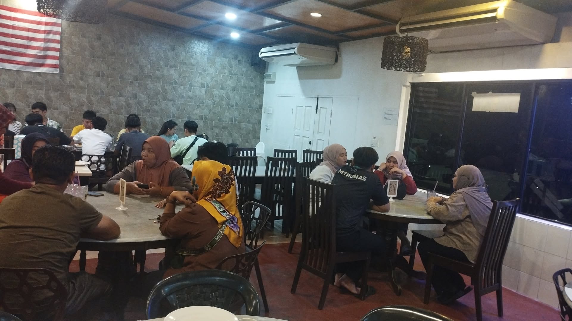Restoran Ilyana Cafe — Environment, Teluk Kumbar, Pulau Pinang