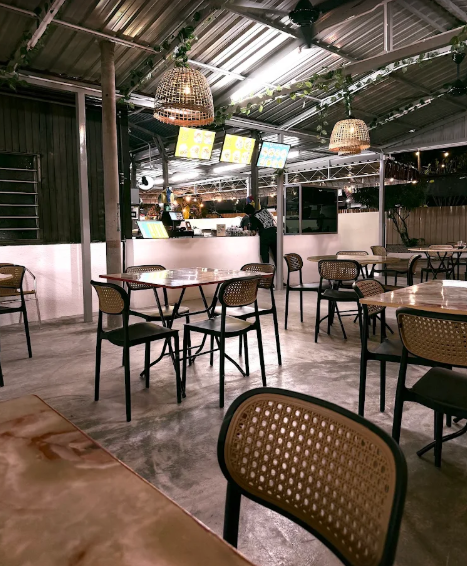 Nasi Ayam Penyet Pramugari — Environment, Bayan Lepas, Pulau Pinang