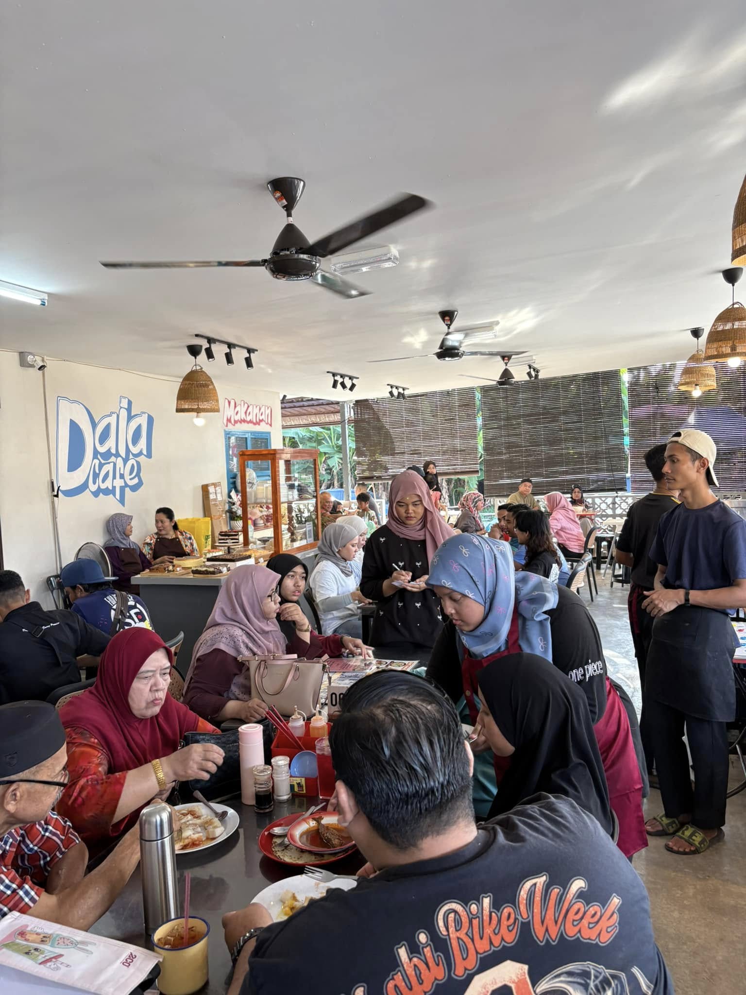 Daia Cafe — Environment, Bayan Lepas, Pulau Pinang