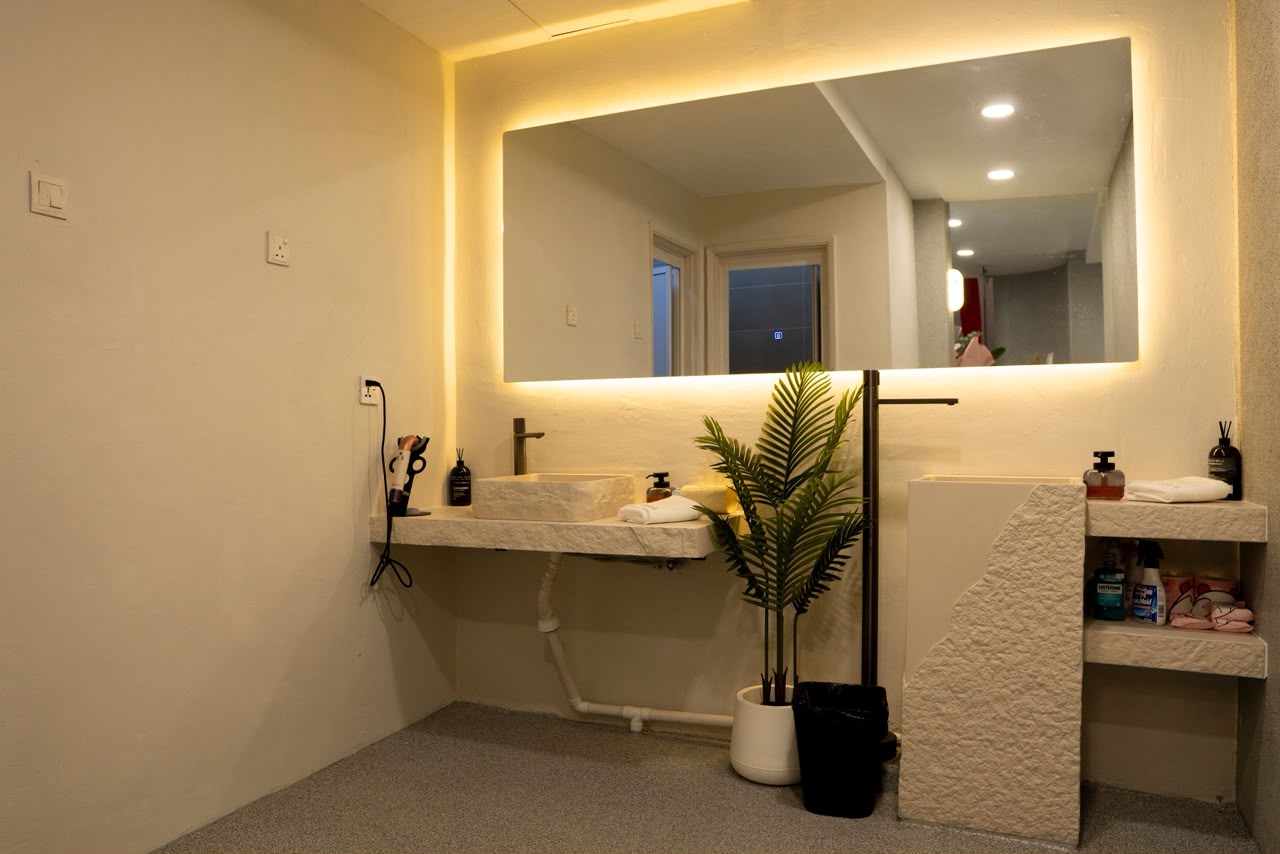 LÉORA BEAUTY LOUNGE — Environment, Bayan Lepas, Pulau Pinang
